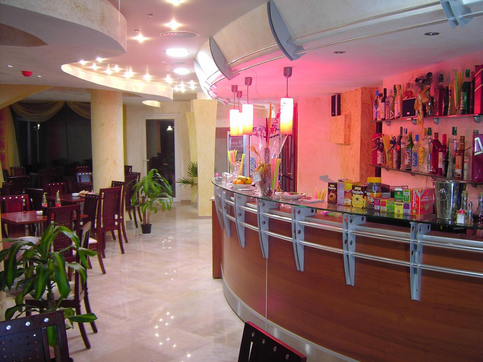 Fresh Family Hotel Ράβντα Εξωτερικό φωτογραφία