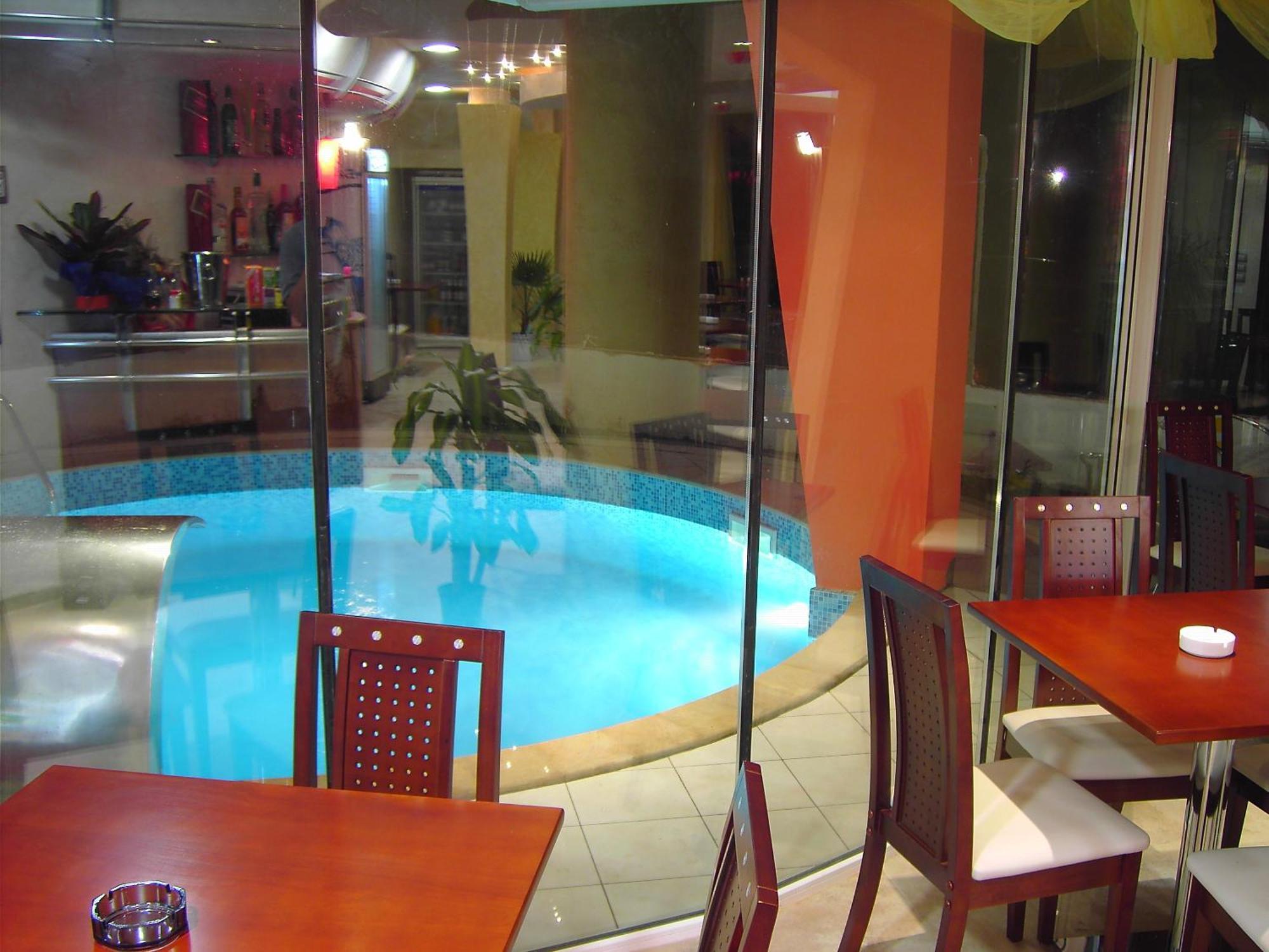 Fresh Family Hotel Ράβντα Εξωτερικό φωτογραφία