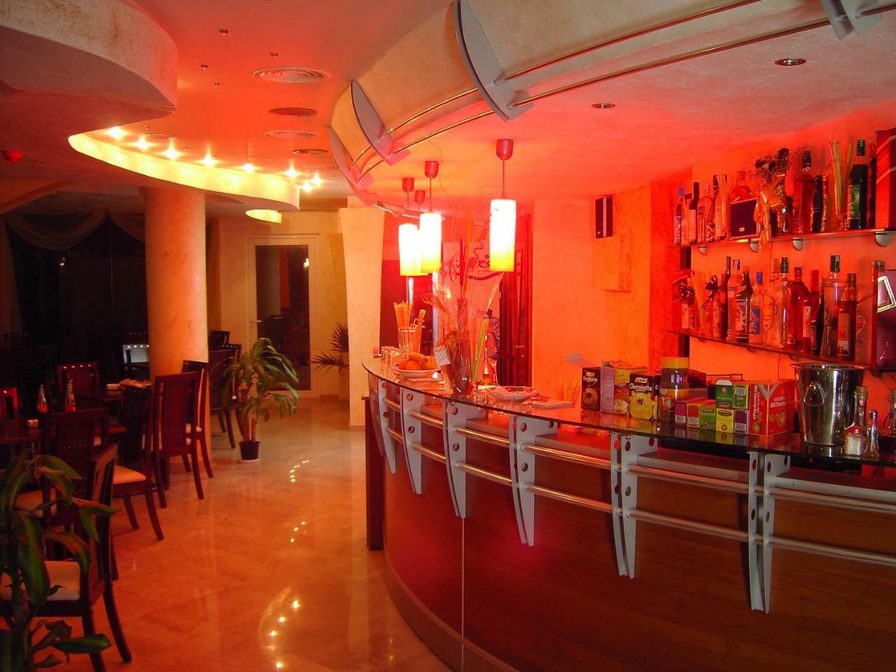 Fresh Family Hotel Ράβντα Εξωτερικό φωτογραφία